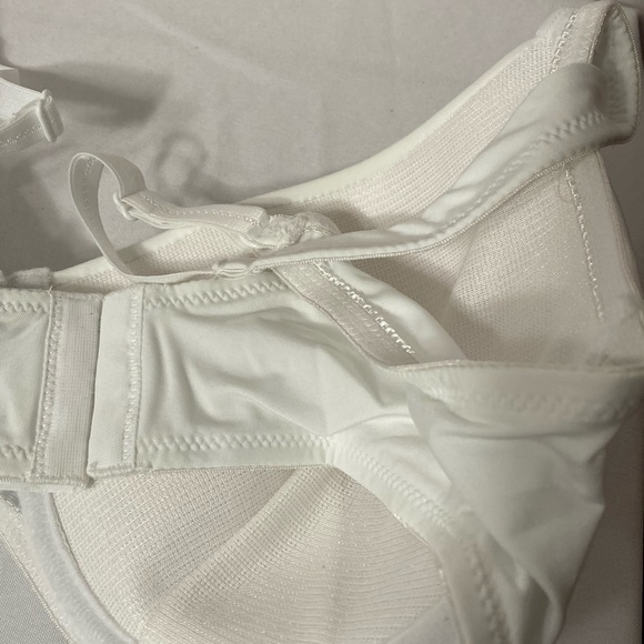 Barely Breezies bra 40c white - Picture 3 of 8